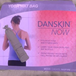 NWT DanSkin Now Yoga Mat Bag
